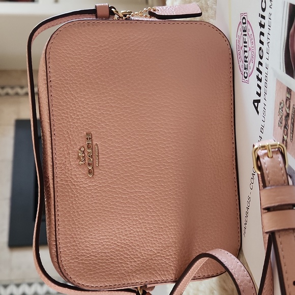Gorgeous Coach Blush Pebbled Leather Mini Camera Crossbody Bag 🩷📷 - Picture 2 of 16